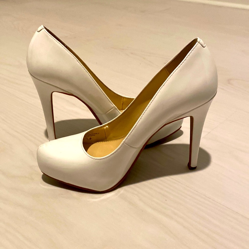JS White Patent Leather Square Toe Platform Pumps 7